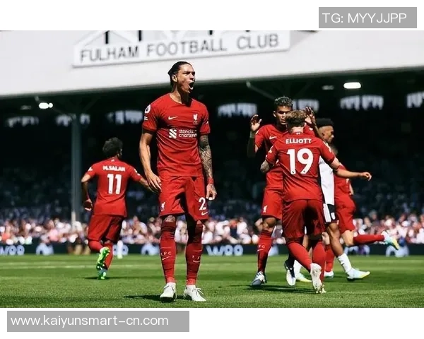 努涅斯在足球赛场的崛起与挑战解析，展望未来发展潜力与职业生涯轨迹